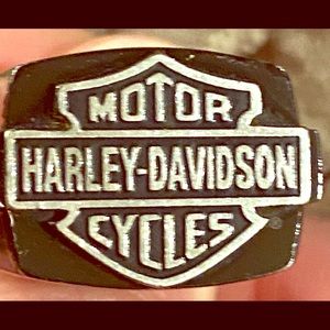 Men’s Harley Davison stainless steel/ black ring.